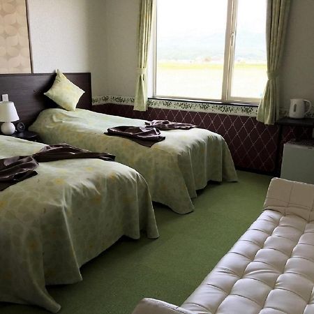 Petit Hotel Blanc Fleur Nakafurano Exteriör bild